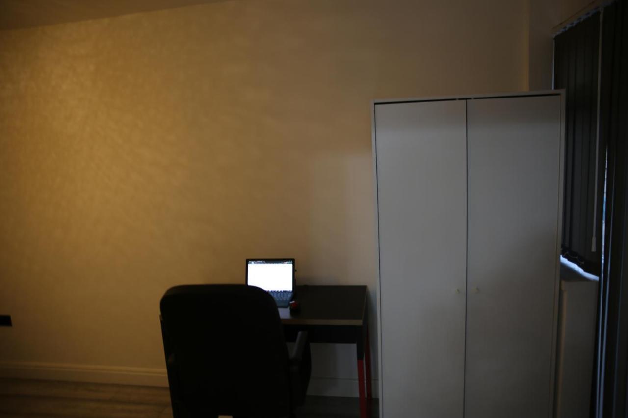 Rostron House Гостевой дом