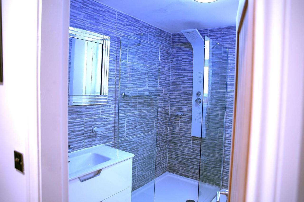 Rostron House Гостевой дом